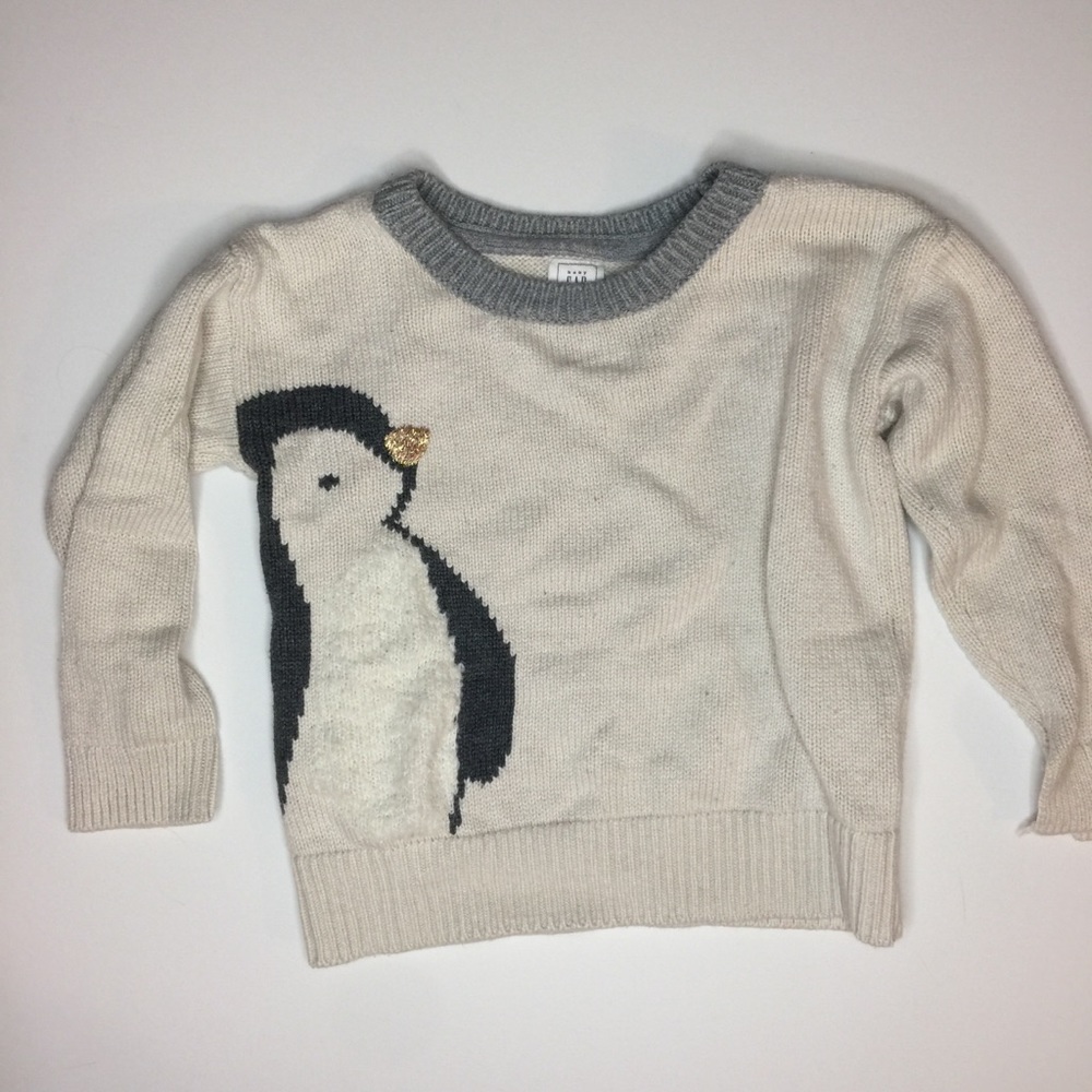 💖SALE 💖 3/$12 - Penguin Design Knit Sweater